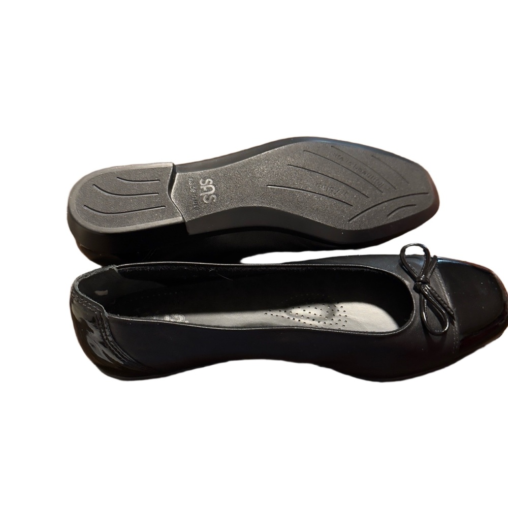 SAS Womens Black Bow Accent Patent Leather Ballet Flats Size 7.5N Made In USA - Picture 6 of 8